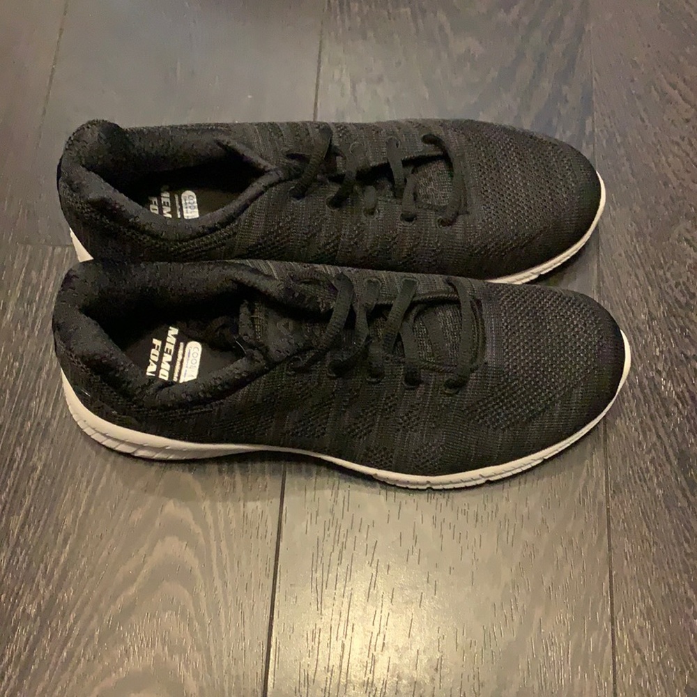 Fila memory foam shoes